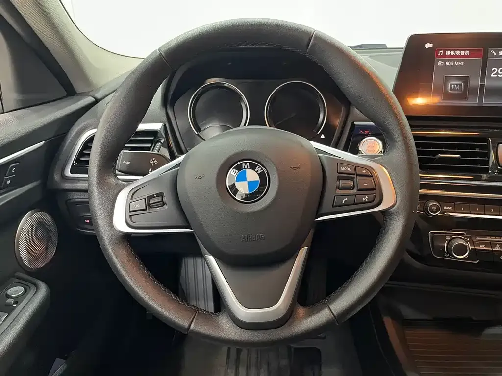 BMW 1 Series — фото 10