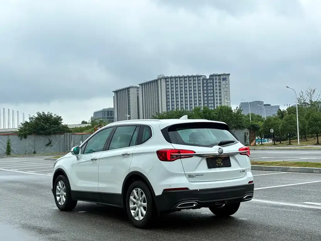 Buick Envision Plus — фото 4