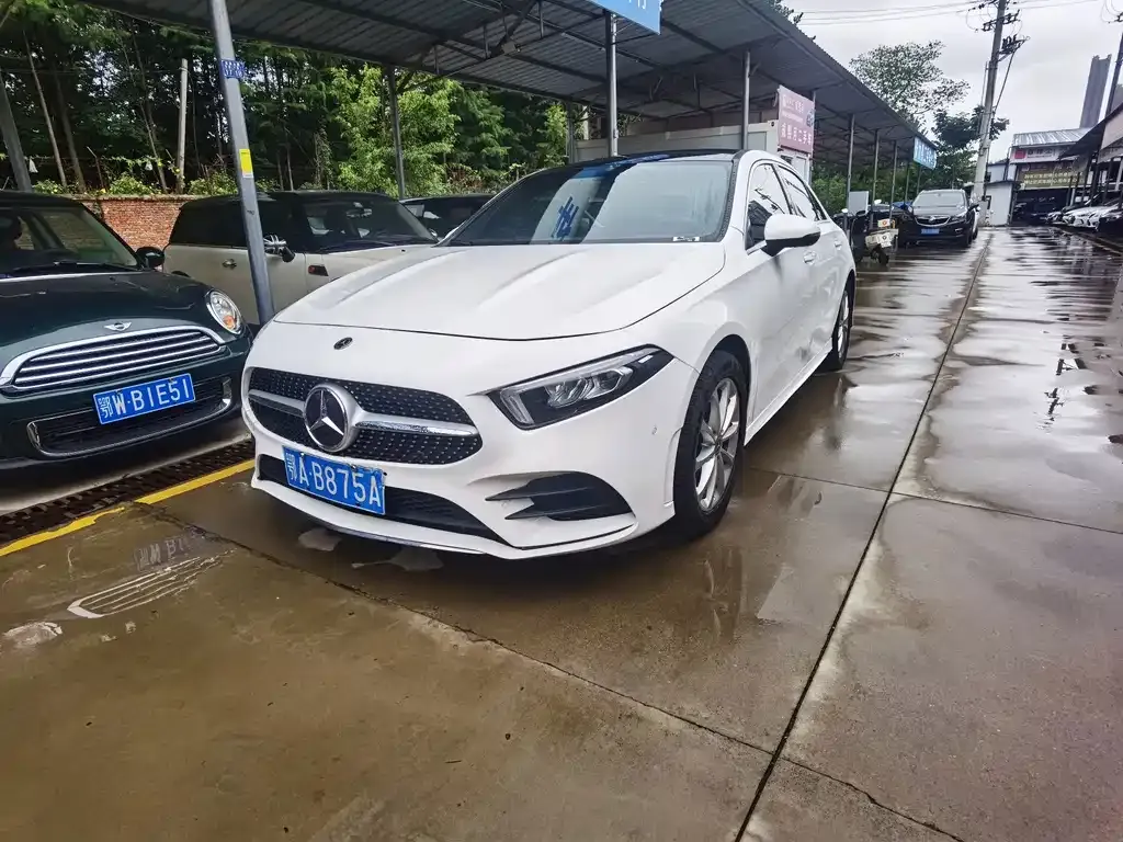 Mercedes-Benz A-Class — фото 1