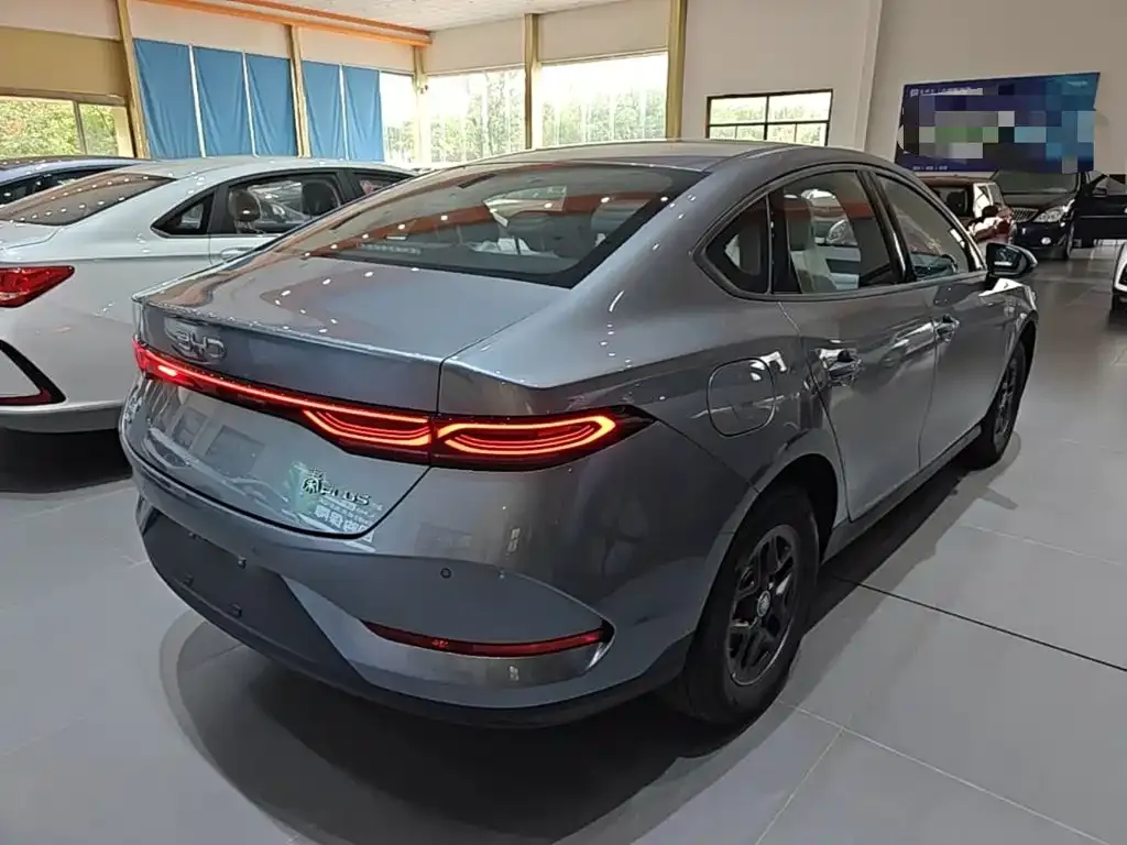 BYD Qin PLUS — фото 9