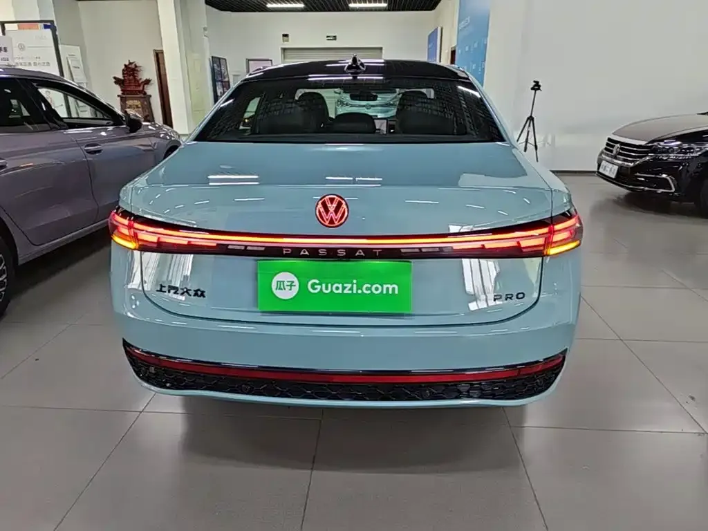 Volkswagen Passat — фото 7