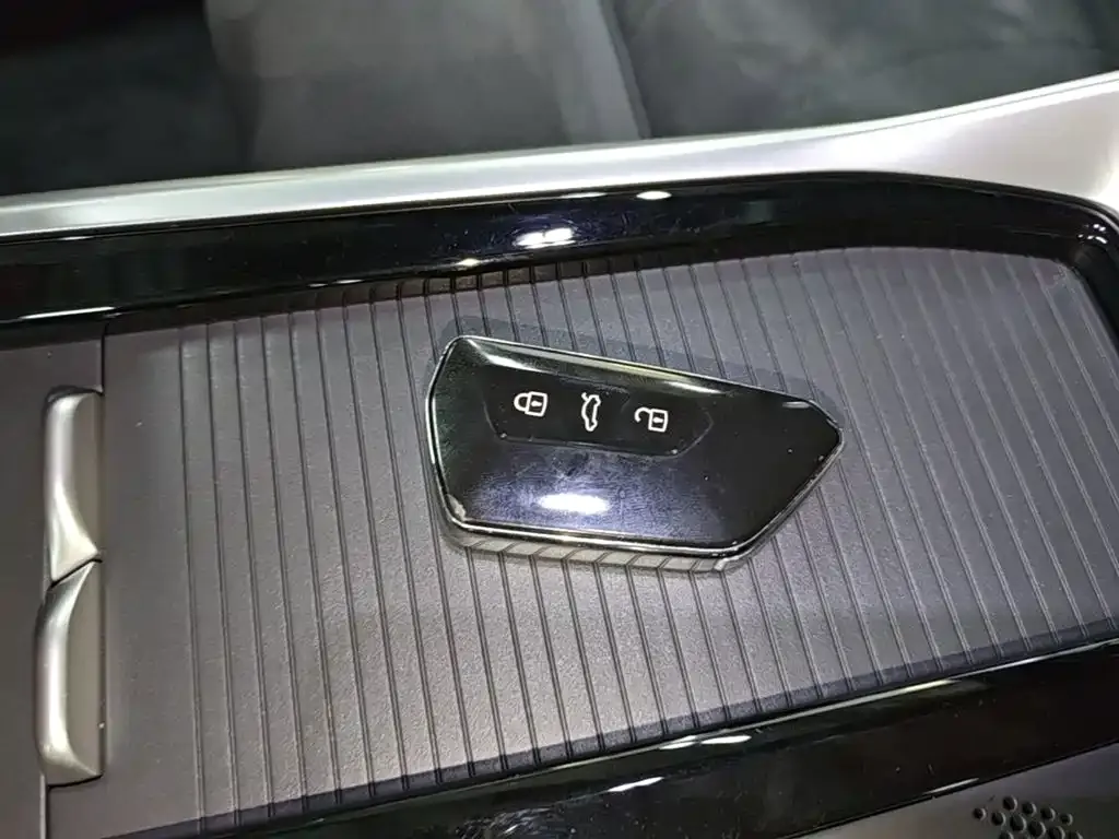 Volkswagen Passat — фото 3