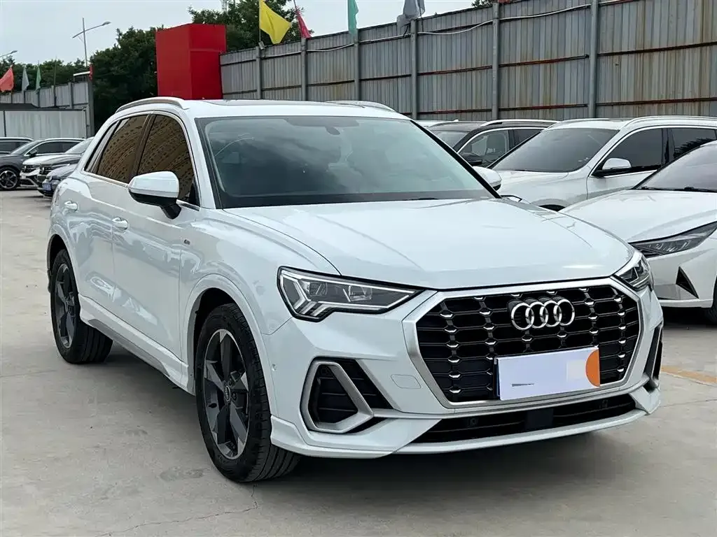 Audi Q3 — фото 4
