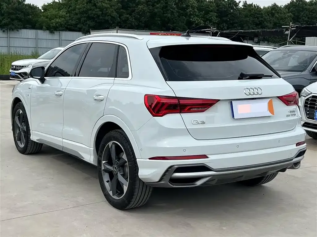 Audi Q3 — фото 6