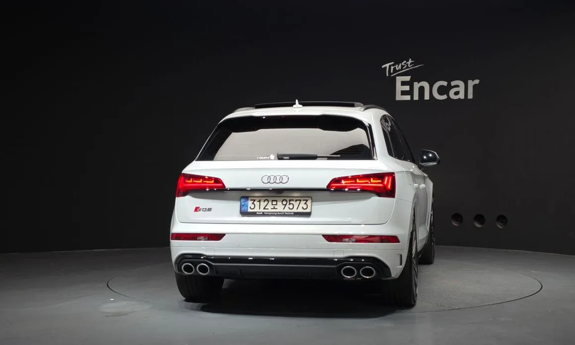 Audi SQ5 2022 из KR, фото 8