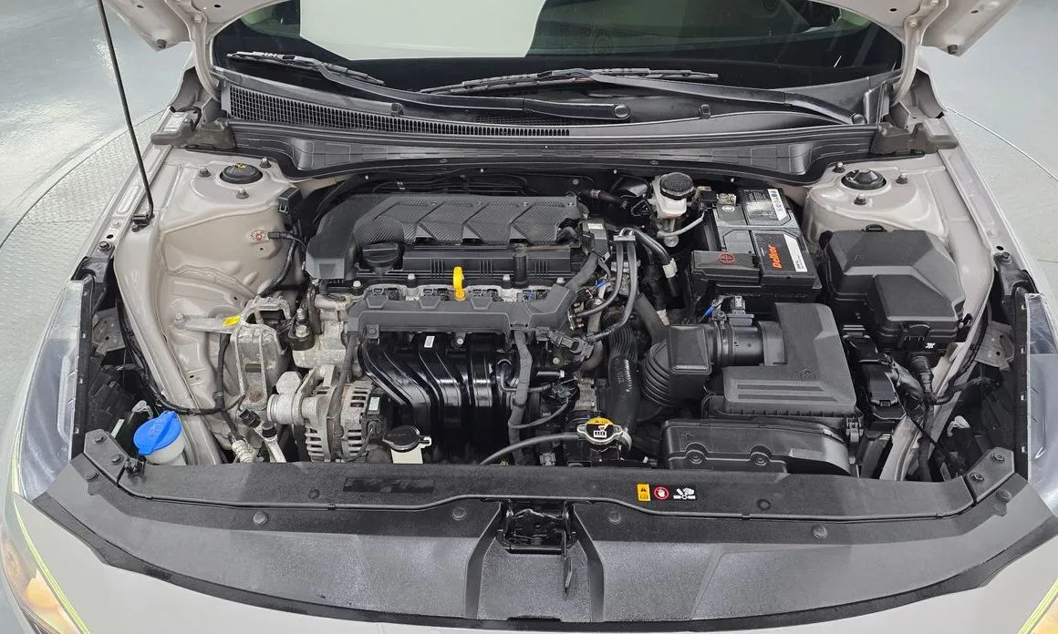 Hyundai AVANTE 2021 из KR, фото 10