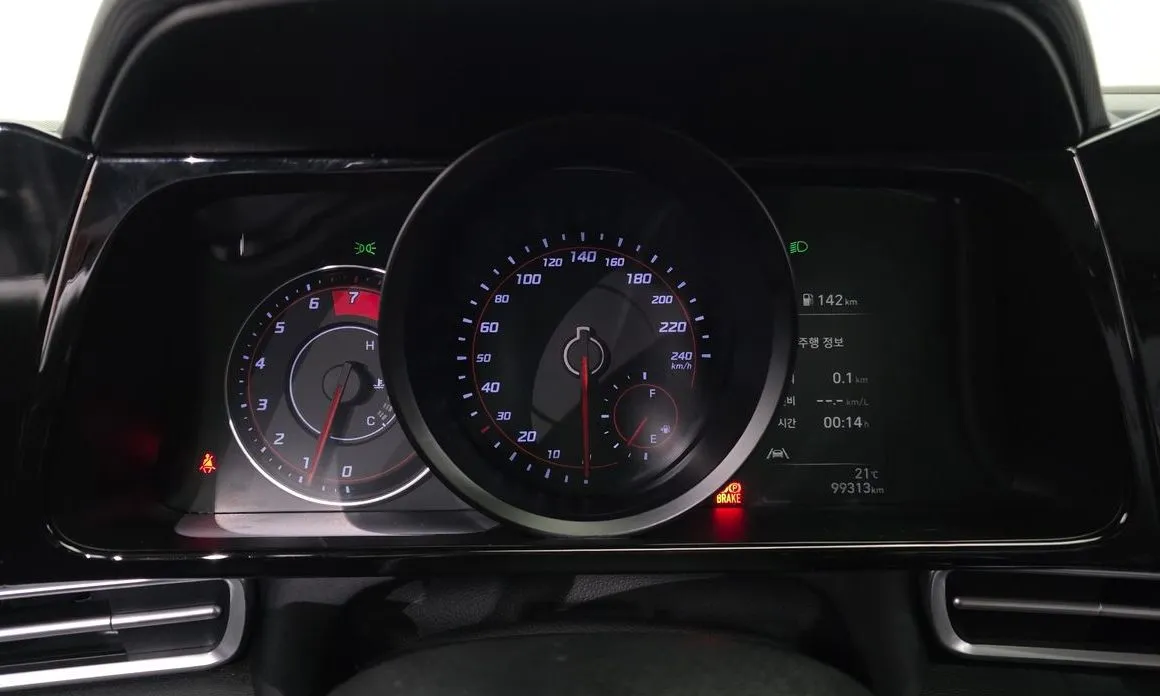 Hyundai AVANTE 2021 из KR, фото 7