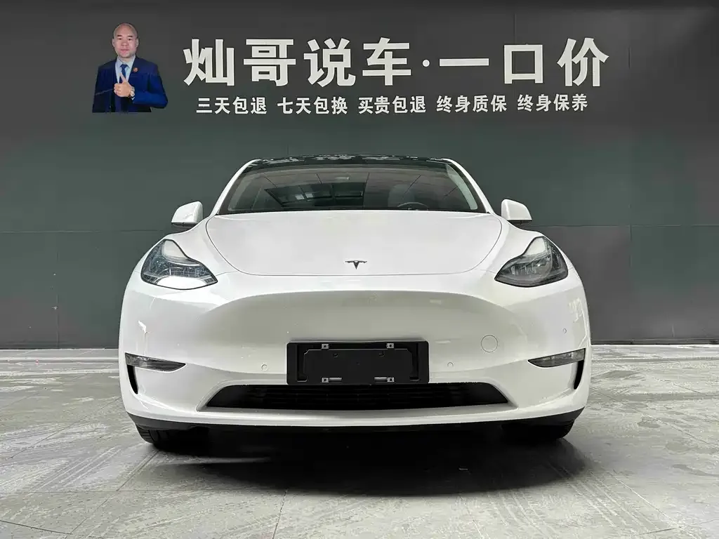 Tesla Model Y — фото 5