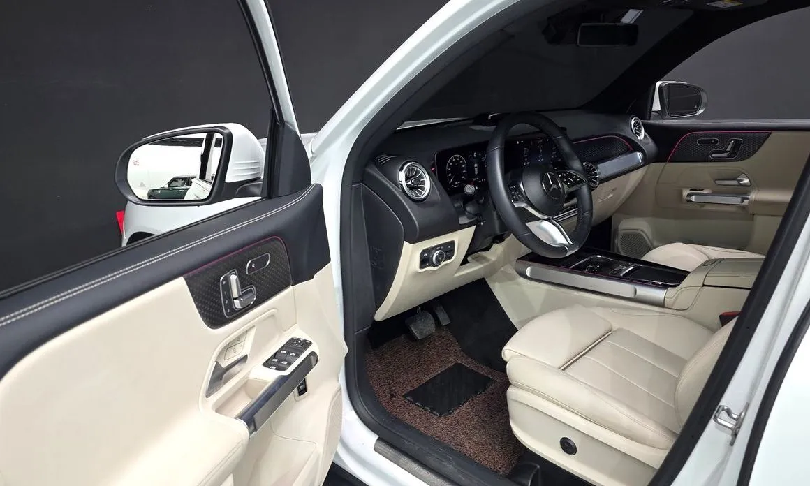 Mercedes-Benz GLB-Class — фото 10