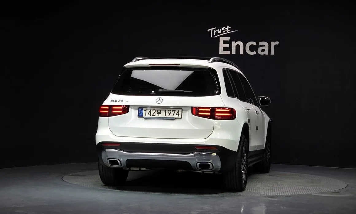 Mercedes-Benz GLB-Class — фото 2