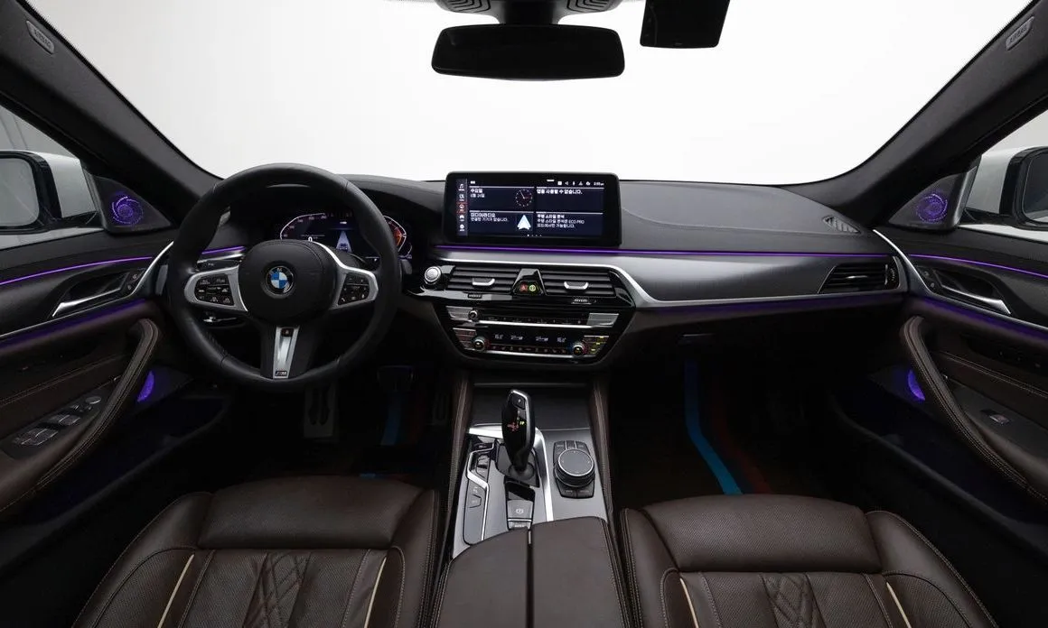 BMW 5-Series 2023 из KR, фото 6