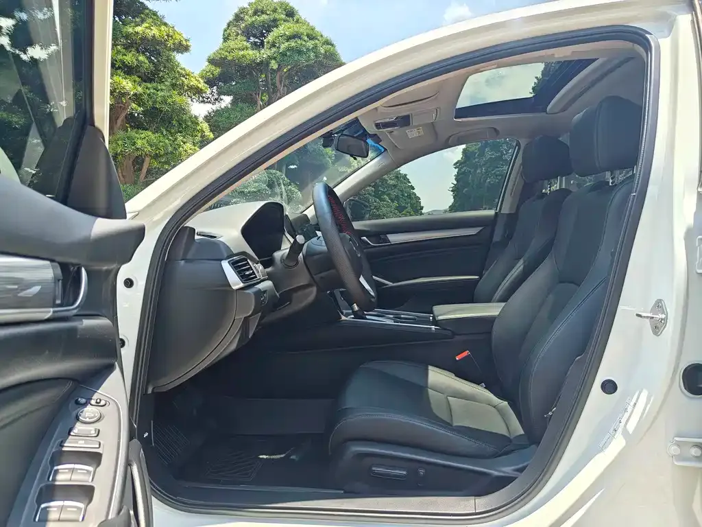 Honda Accord — фото 5