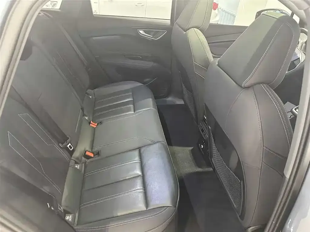 Audi Q4 e-tron 2024 из CN, фото 3
