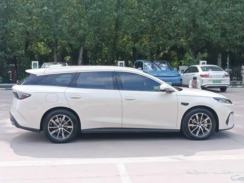 BYD Seal 06 DM-i Touring Edition — фото 10