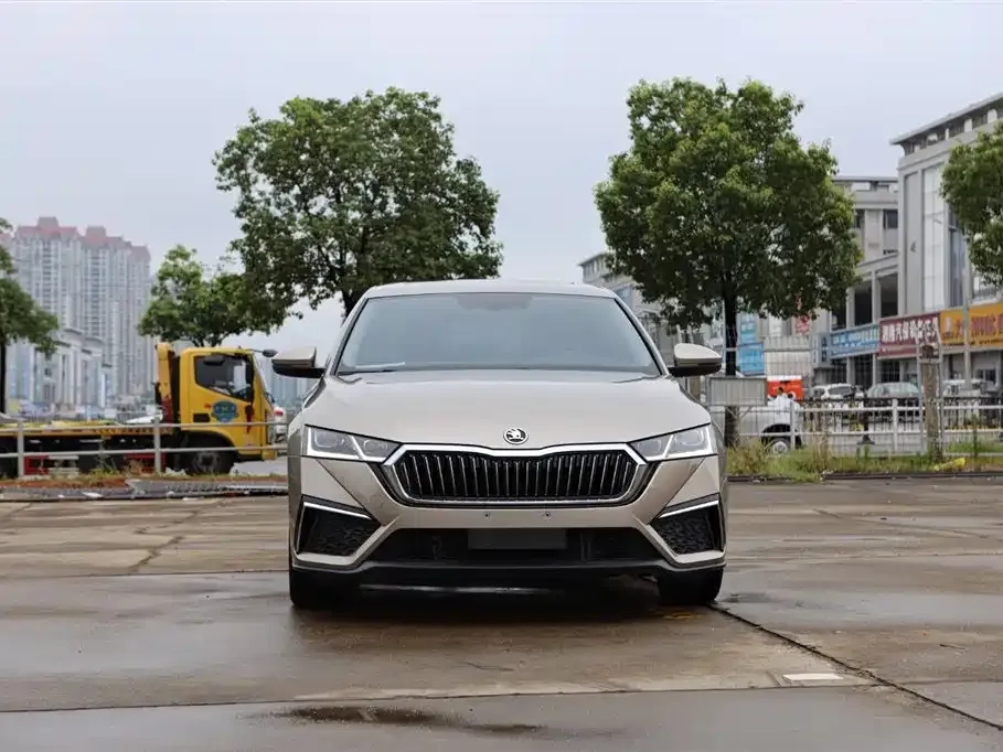 Skoda Octavia — фото 6