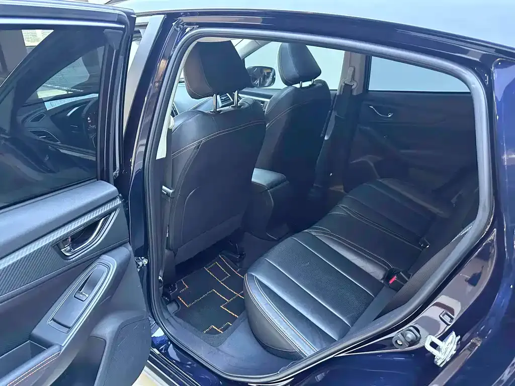Subaru XV — фото 10