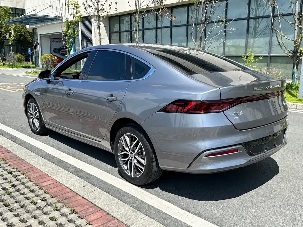 BYD Qin PLUS — фото 9