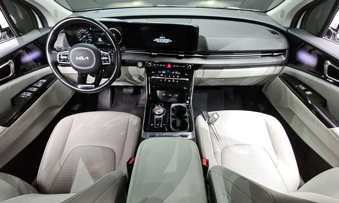 Kia Carnival — фото 10