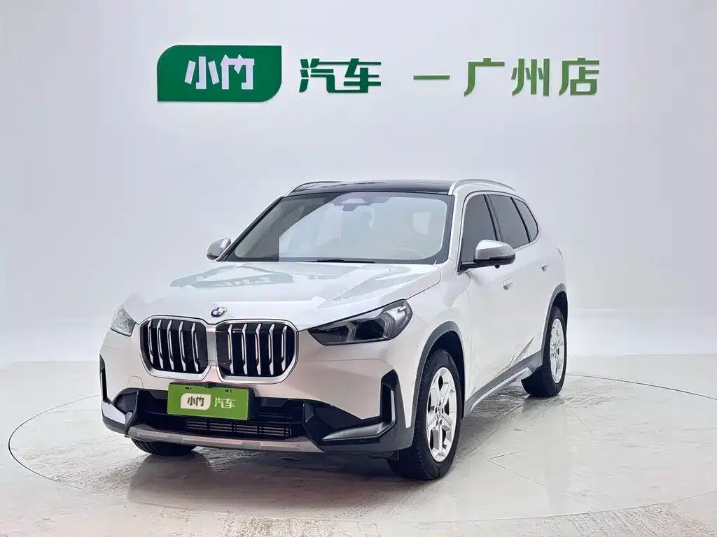 BMW X1 — фото 1