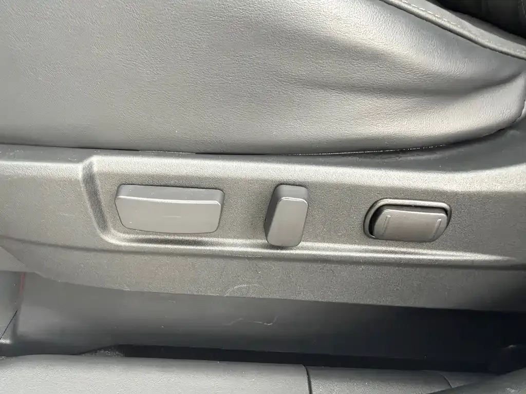 Mitsubishi Outlander — фото 9