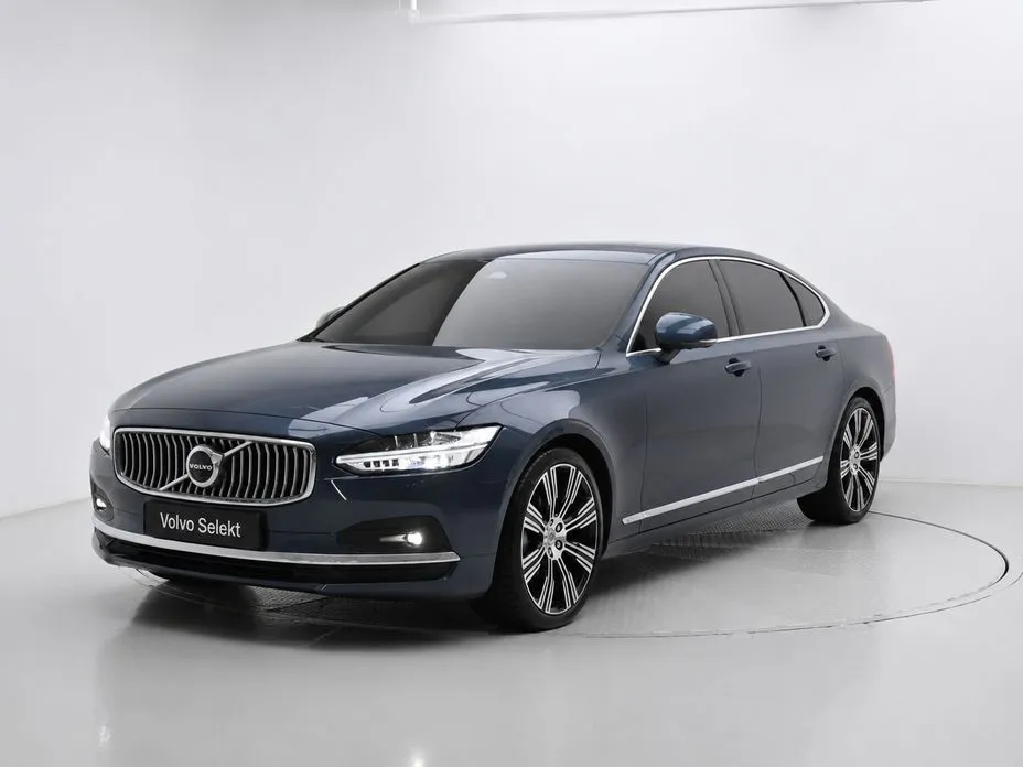 Volvo S90 — фото 1