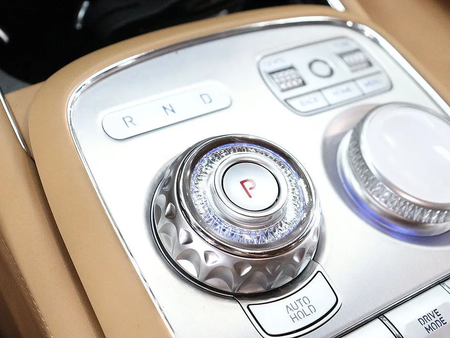 Genesis G90 2023 из KR, фото 3