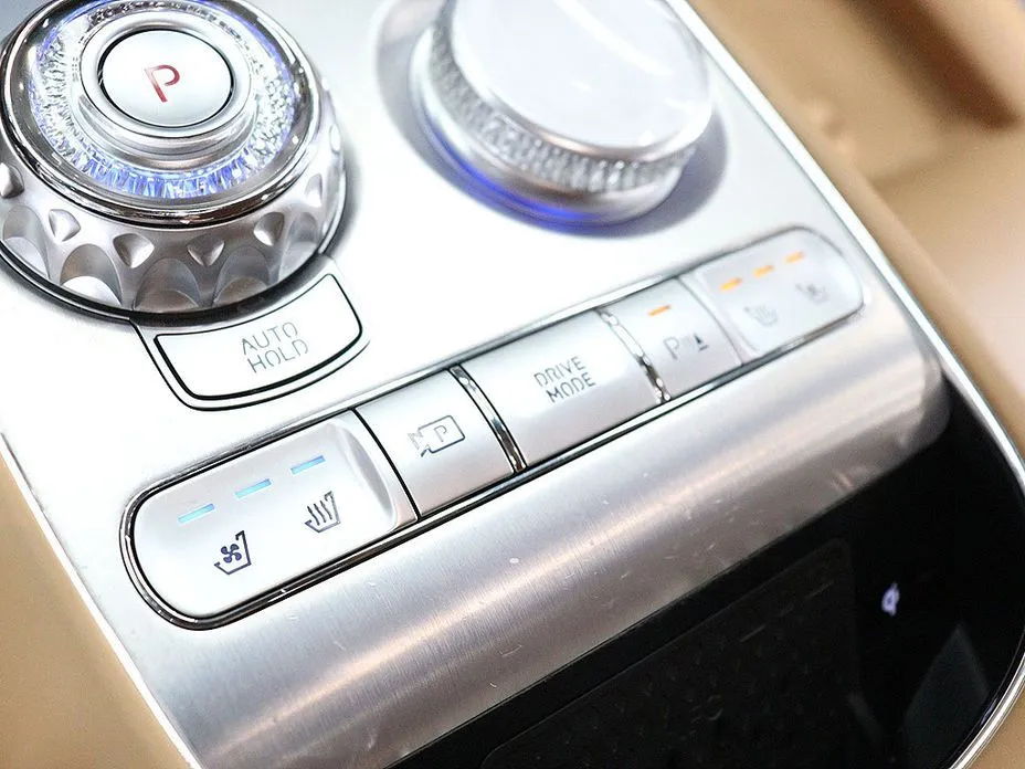 Genesis G90 2023 из KR, фото 10