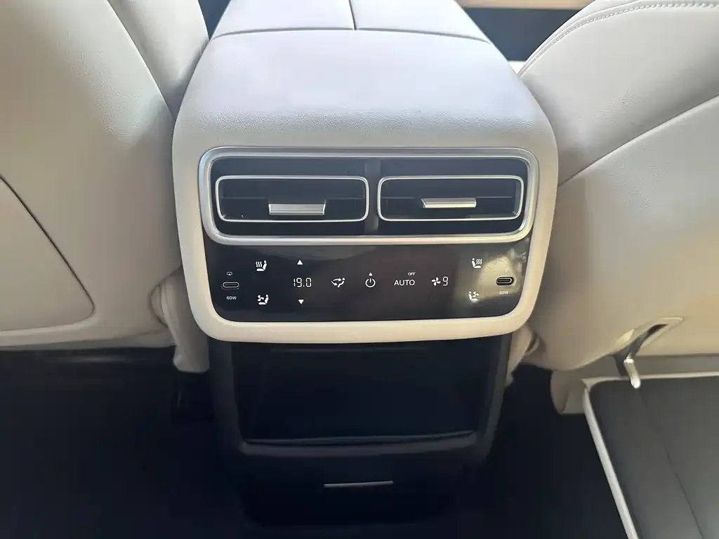 Li Auto L7 2024 из CN, фото 2
