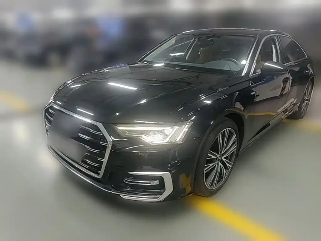 Audi A6L — фото 1