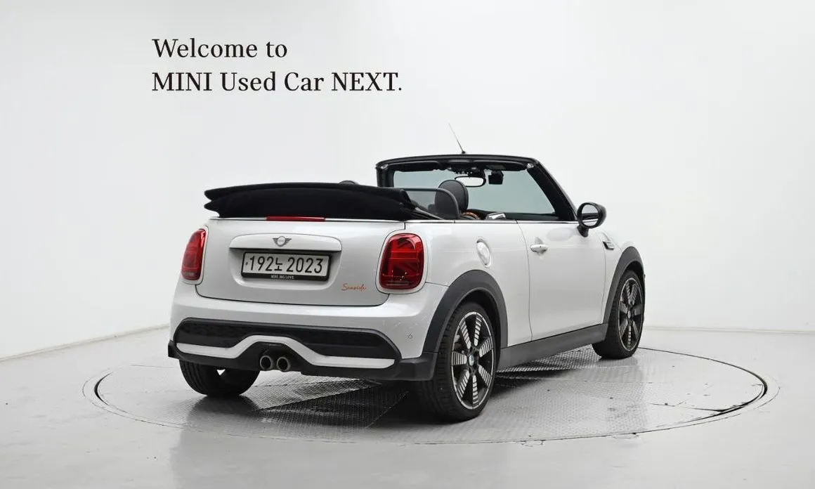 Mini Cooper Convertible 2023 из KR, фото 7
