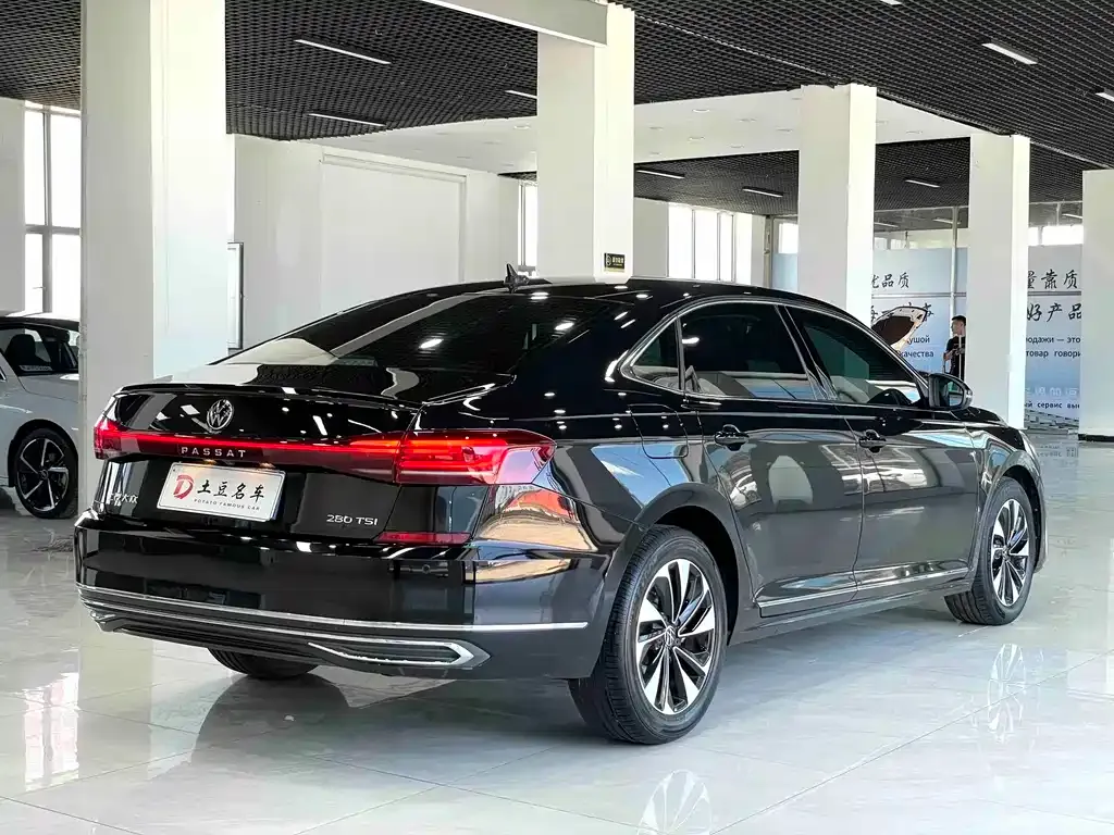 Volkswagen Passat — фото 2