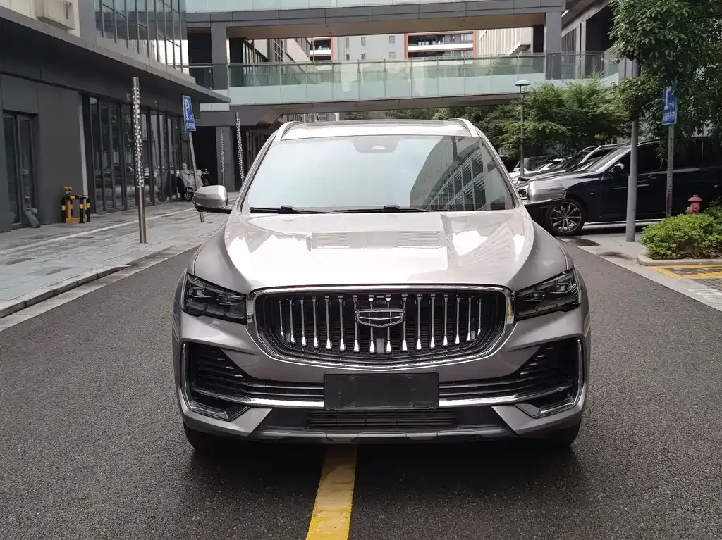 Geely Xingyue L — фото 10