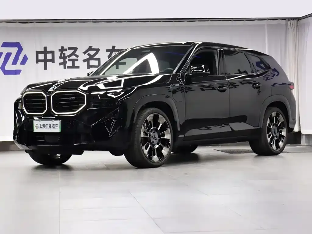 BMW XM — фото 1