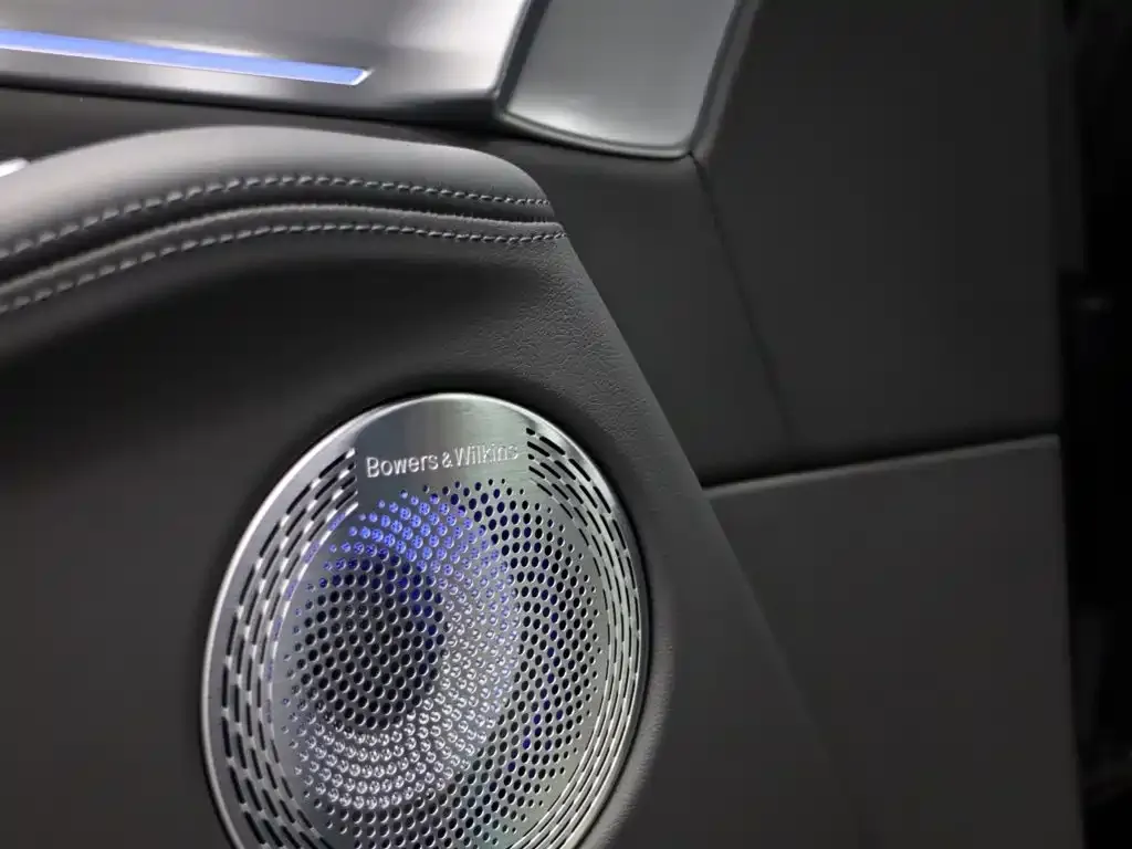 BMW XM — фото 7