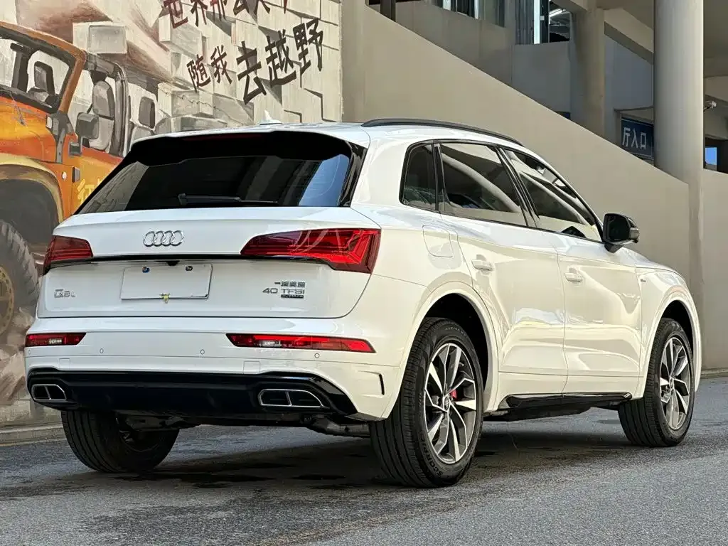 Audi Q5L — фото 2