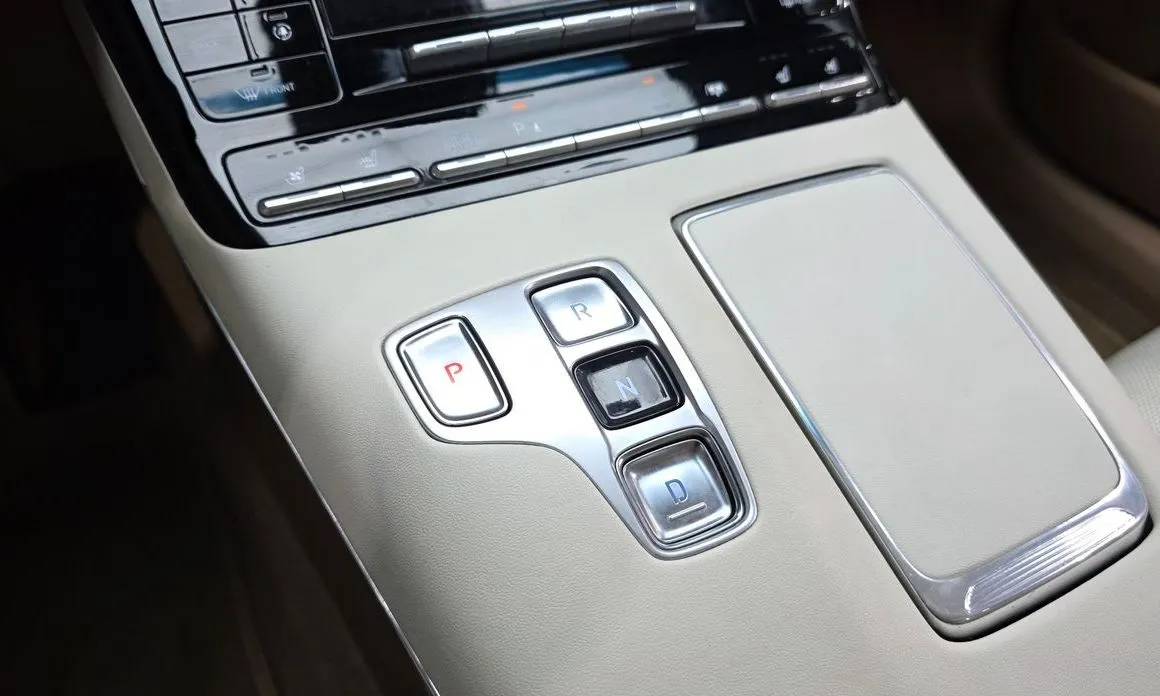 Hyundai Grandeur — фото 2