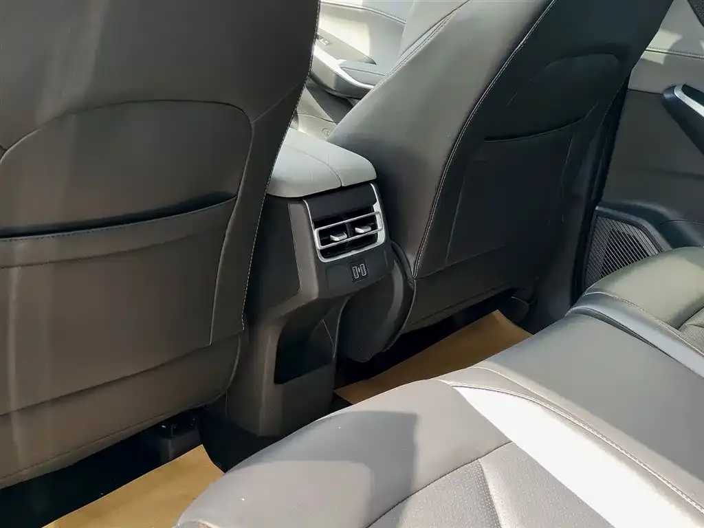 Changan CS75PLUS — фото 2