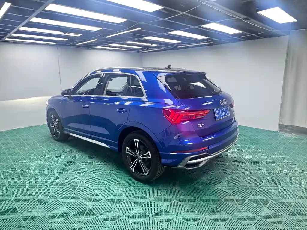 Audi Q3 — фото 5