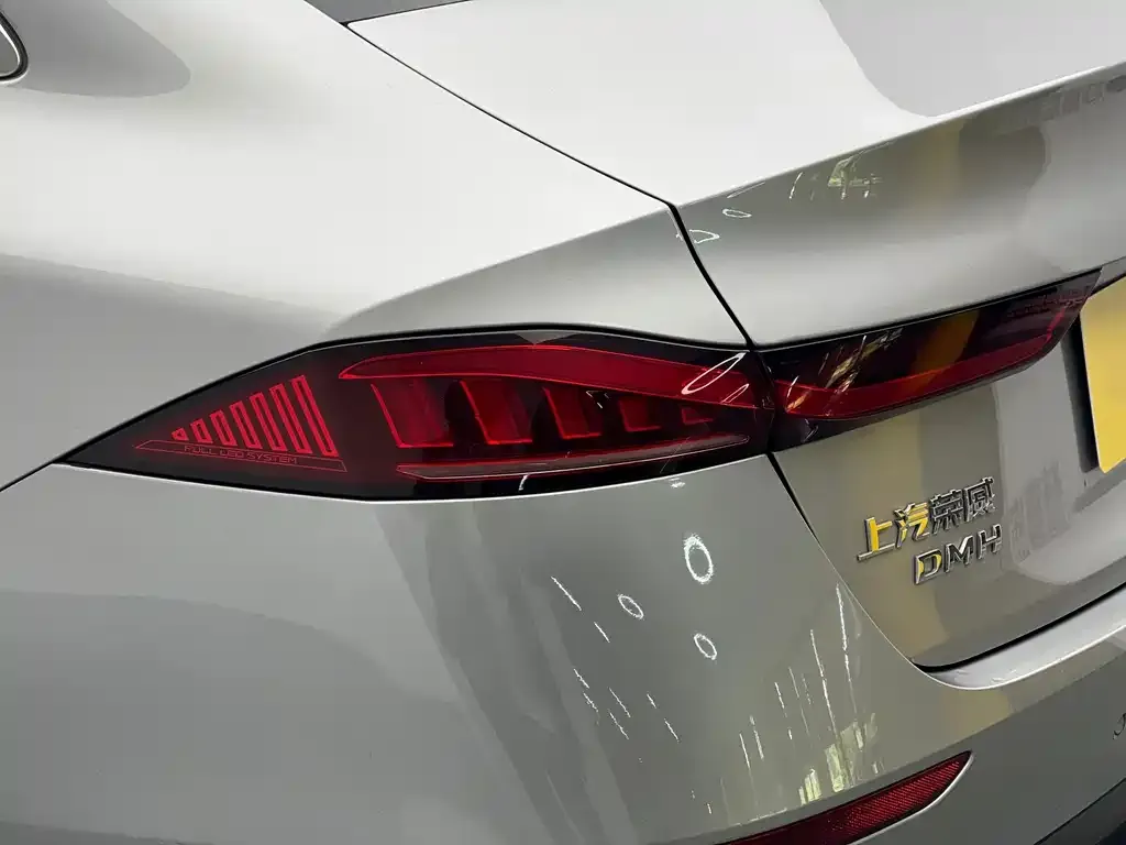 Roewe D7 — фото 3
