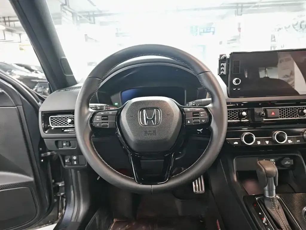Honda Civic — фото 10