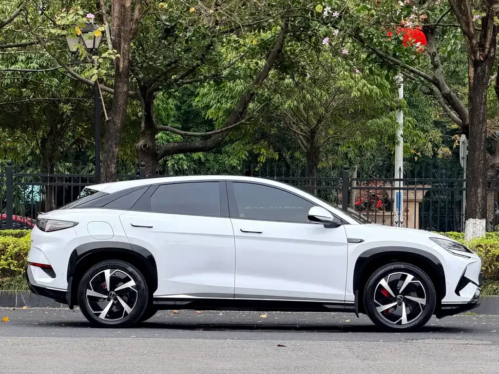 BYD Seal 07 EV — фото 10