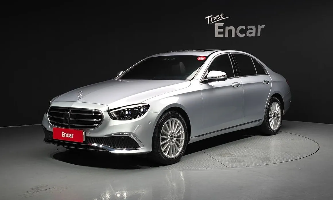 Mercedes-Benz E-Class E250 Exclusive 1