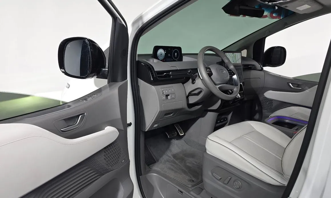 Hyundai Staria — фото 3