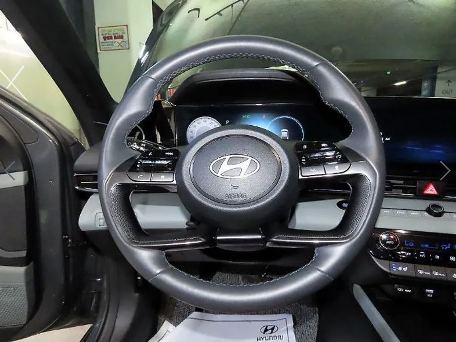 Hyundai AVANTE — фото 4