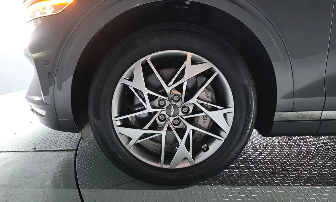Genesis GV70 — фото 10