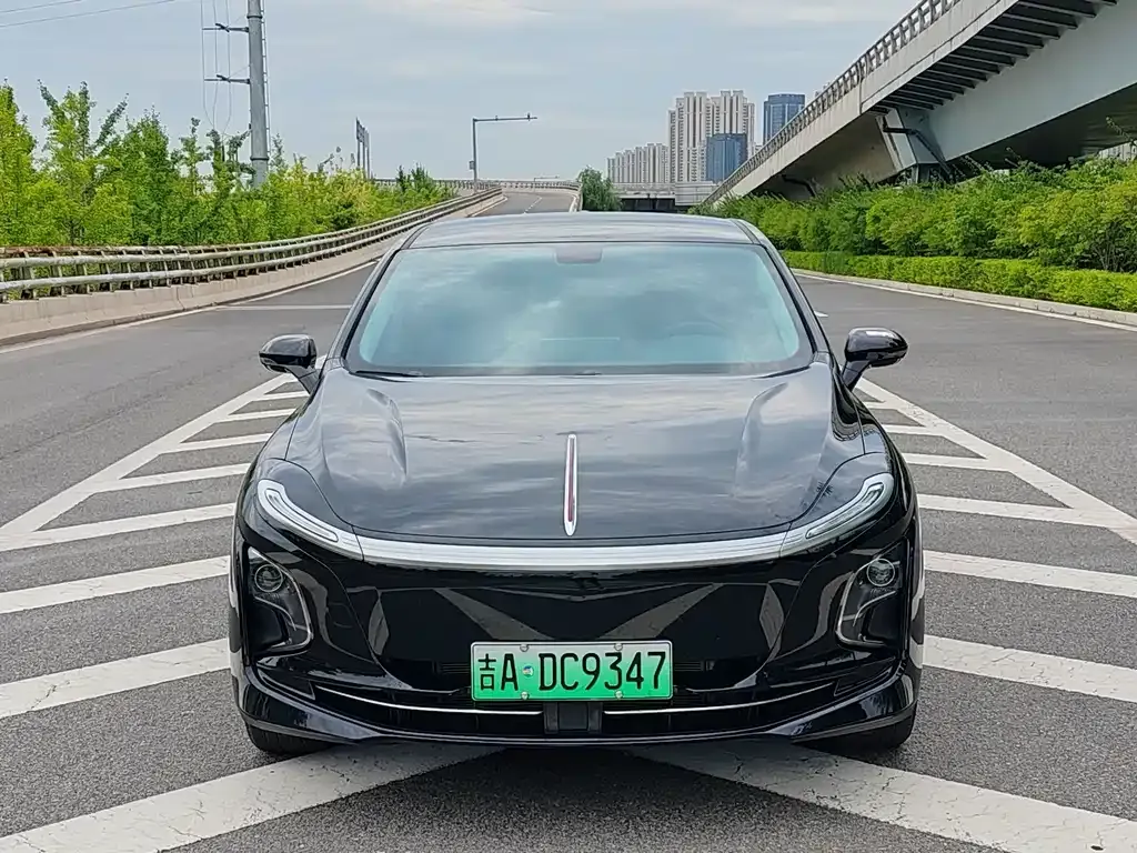 Hongqi E-QM5 — фото 4