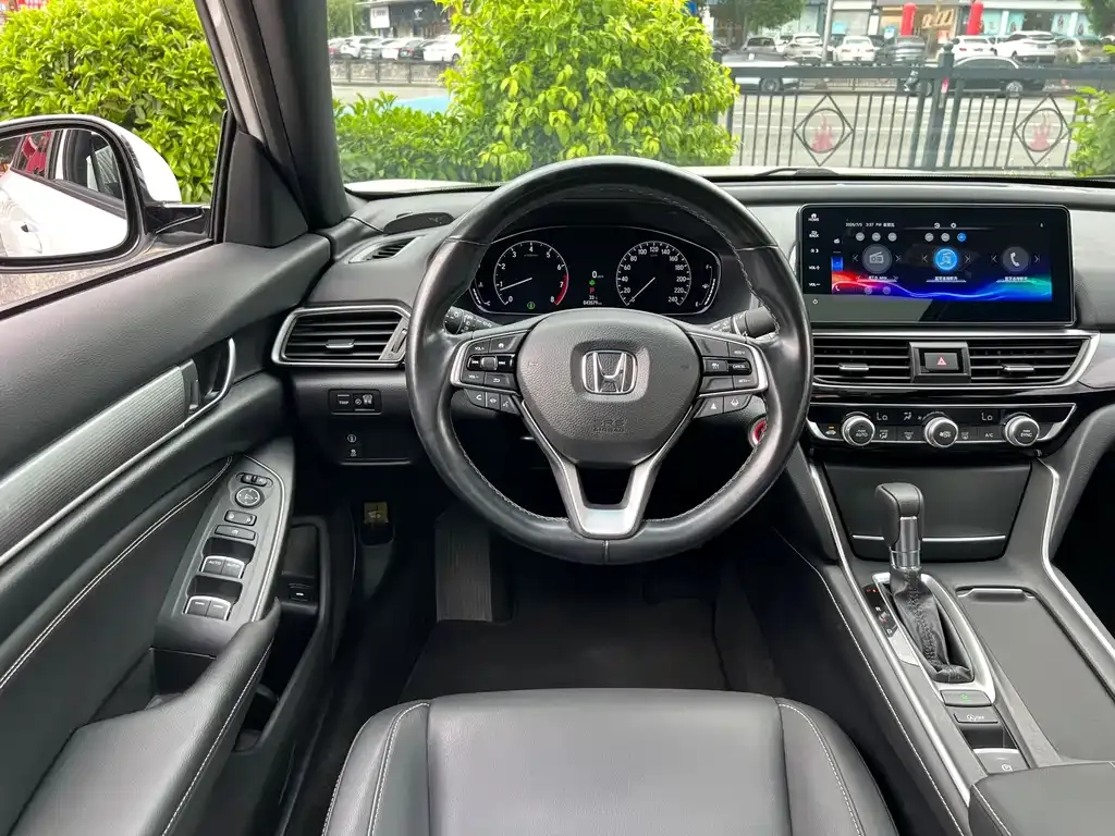 Honda Inspire — фото 2