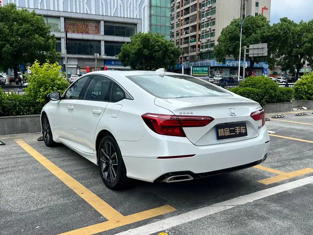 Honda Inspire — фото 10
