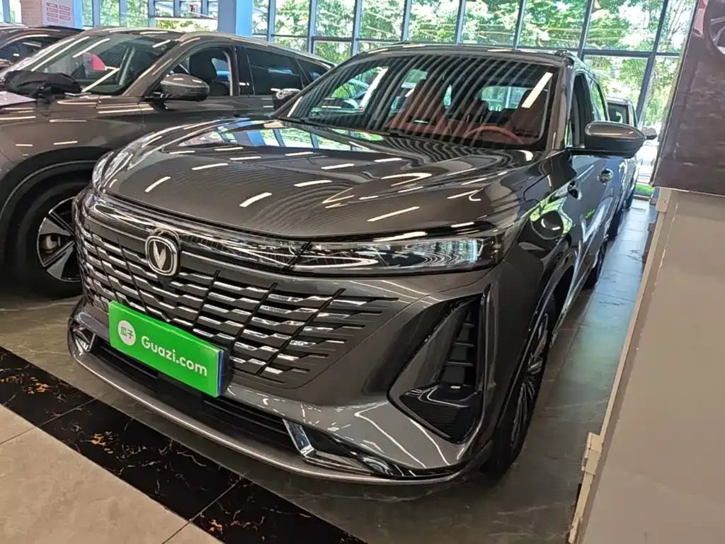 Changan CS75PLUS — фото 1