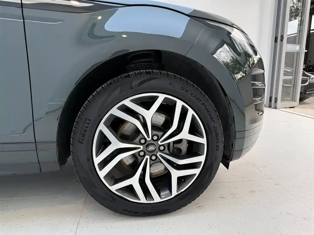 Land Rover Evoque — фото 7